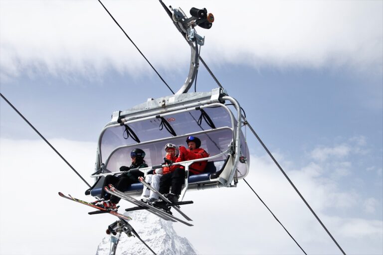 ski, zermatt, skiers-3304503.jpg